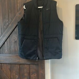 Nike Mens Reversible Golf Vest